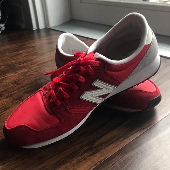 New balance women’s sneakers - Picture 1 of 4